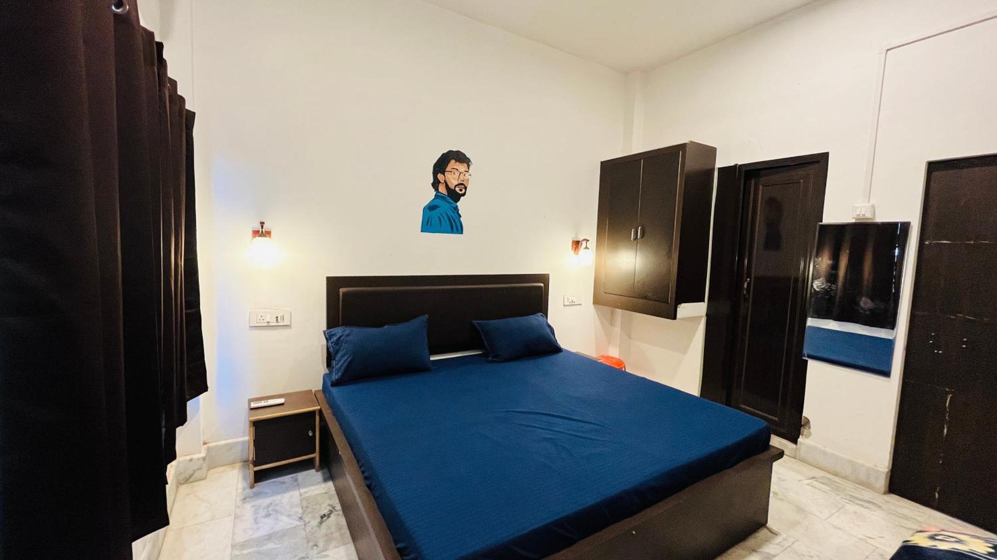 El Profesor Varanasi Dış mekan fotoğraf
